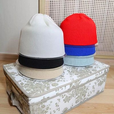 Хранение шапок в шкафу