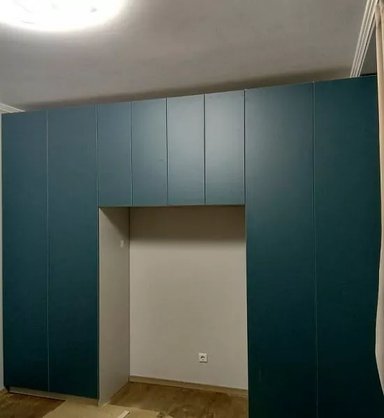 Стенка с нишей под ТВ